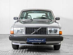 Image 14/50 of Volvo 245 GLE (1982)