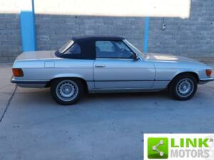 Image 4/10 de Mercedes-Benz 280 SL (1980)