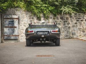 Image 15/50 of Jaguar Type E 3.8 (1963)