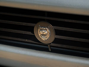 Image 16/50 of Jaguar XJ 220 (1993)