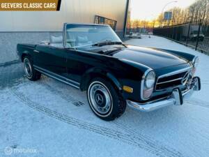 Image 4/20 de Mercedes-Benz 280 SL (1970)