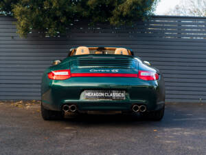 Image 7/53 of Porsche 911 Carrera 4S (2010)