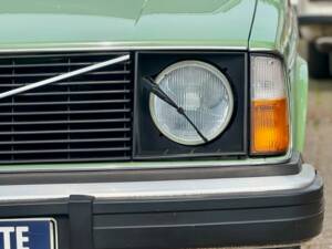 Bild 5/12 von Volvo 244 DL (1975)