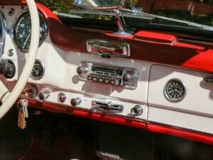 Image 48/50 of Mercedes-Benz 190 SL (1960)