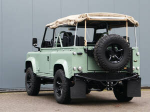 Image 24/41 of Land Rover 90 (1990)