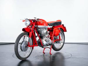 Image 7/47 de MV Agusta DUMMY (1957)