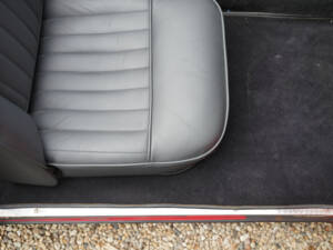Image 31/50 of Jaguar XK 150 DHC (1960)