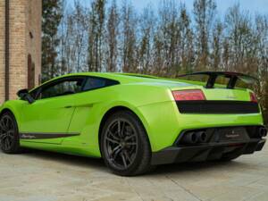 Image 14/50 of Lamborghini Gallardo LP 570-4 Superleggera (2011)