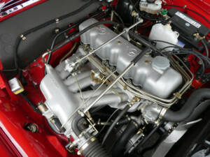 Afbeelding 18/28 van Mercedes-Benz 250 SE (1965)