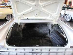 Image 24/30 of Oldsmobile 98 Holiday SceniCoupe (1959)