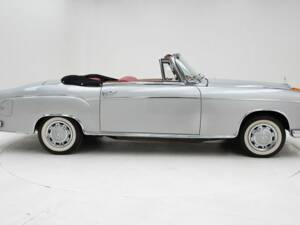 Image 9/15 of Mercedes-Benz 220 S Cabriolet (1959)