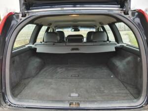 Image 21/31 of Volvo V 70 2.4 (2003)