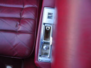 Bild 37/75 von Cadillac Fleetwood Eldorado Convertible (1975)