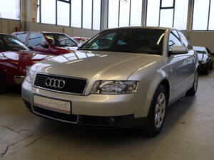 Image 21/35 of Audi A4 2.0 (2001)