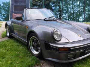 Image 21/104 of Porsche 911 Carrera 3.2 (1986)