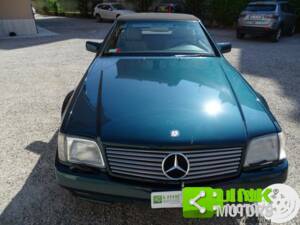 Imagen 2/10 de Mercedes-Benz SL 320 (1994)