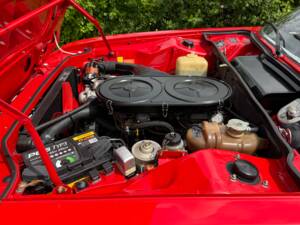 Image 50/73 of BMW 2,5 CS (1975)