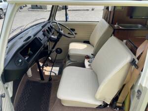 Bild 7/12 von Volkswagen T2b Westfalia (1975)