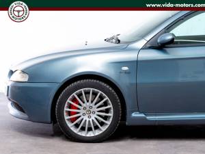 Image 14/45 de Alfa Romeo 147 3.2 GTA (2004)