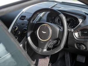 Image 33/50 de Aston Martin Vanquish Zagato (2017)