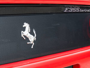 Imagen 31/89 de Ferrari F 355 Berlinetta (1996)