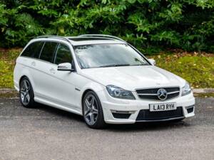 Image 1/50 de Mercedes-Benz C 63 AMG T (2013)