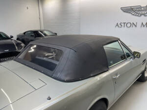 Image 20/40 de Aston Martin V8 Vantage Volante (1986)