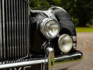 Image 13/50 of Bentley R-Type Continental (1953)