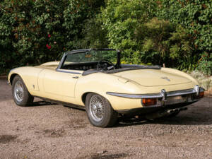 Afbeelding 4/45 van Jaguar E-Type V12 (1973)