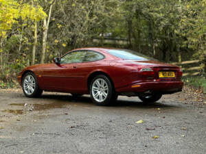 Image 4/50 de Jaguar XKR (1998)