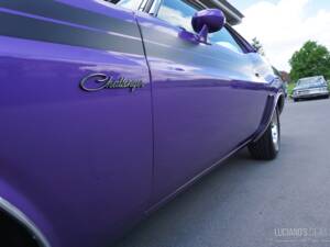 Image 20/59 of Dodge Challenger R&#x2F;T (1971)