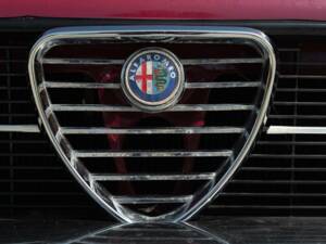 Image 15/50 of Alfa Romeo Giulia Nuova Super 1300 (1974)
