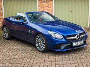 Image 12/50 of Mercedes-Benz SLC 250 d (2017)