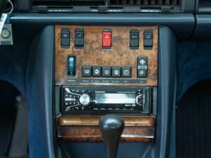 Image 36/50 de Mercedes-Benz 380 SEC (1982)