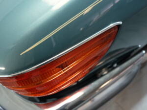 Bild 8/42 von Mercedes-Benz 560 SL (1989)