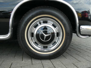 Imagen 24/24 de Mercedes-Benz 220 SE Cabriolet (1959)