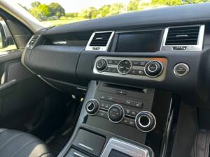Bild 38/77 von Land Rover Range Rover Sport SDV6 (2013)