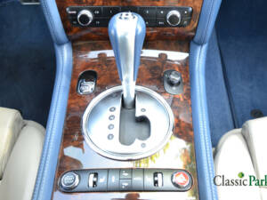 Image 40/50 of Bentley Continental GT (2005)