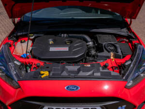 Image 3/37 of Ford Focus RS (2018)