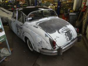 Bild 3/32 von Jaguar 240 (1968)