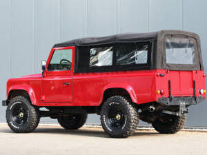 Image 22/38 of Land Rover 110 (1989)