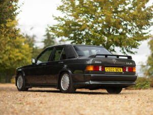 Image 33/50 de Mercedes-Benz 190 E 2.3-16 (1985)