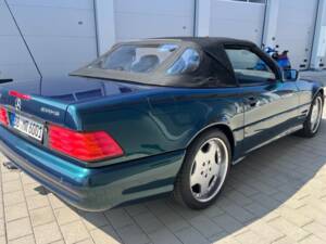 Imagen 7/20 de Mercedes-Benz SL 60 AMG (1997)