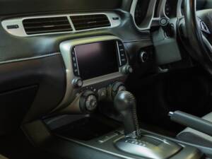 Image 19/33 de Chevrolet Camaro (2015)