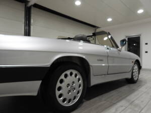 Image 13/51 of Alfa Romeo 2.0 Spider QV (1987)