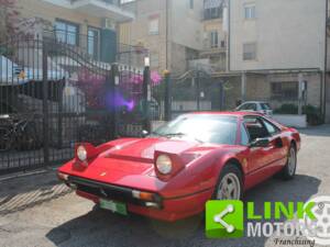 Imagen 3/10 de Ferrari 308 GTBi Quattrovalvole (1984)