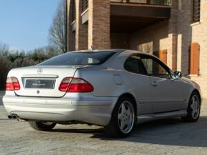 Bild 7/50 von Mercedes-Benz CLK 55 AMG (2000)