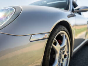 Image 28/82 of Porsche 911 Carrera 4S (WLS) (2006)
