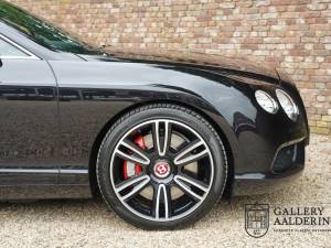 Image 28/50 of Bentley Continental GTC V8 (2014)