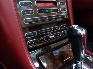 Immagine 24/45 di Bentley Azure (2007)